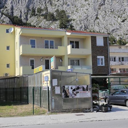 Apartments With A Parking Space Omis - 10362 Exterior foto